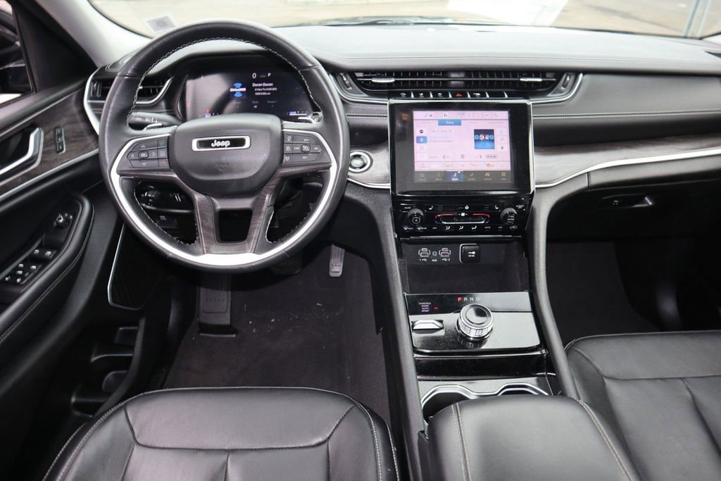 Used 2022 Jeep Grand Cherokee L Limited AWD/4WD image 15
