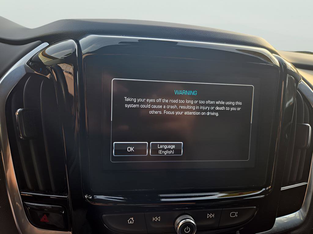 Used 2018 Chevrolet Traverse LT image 34