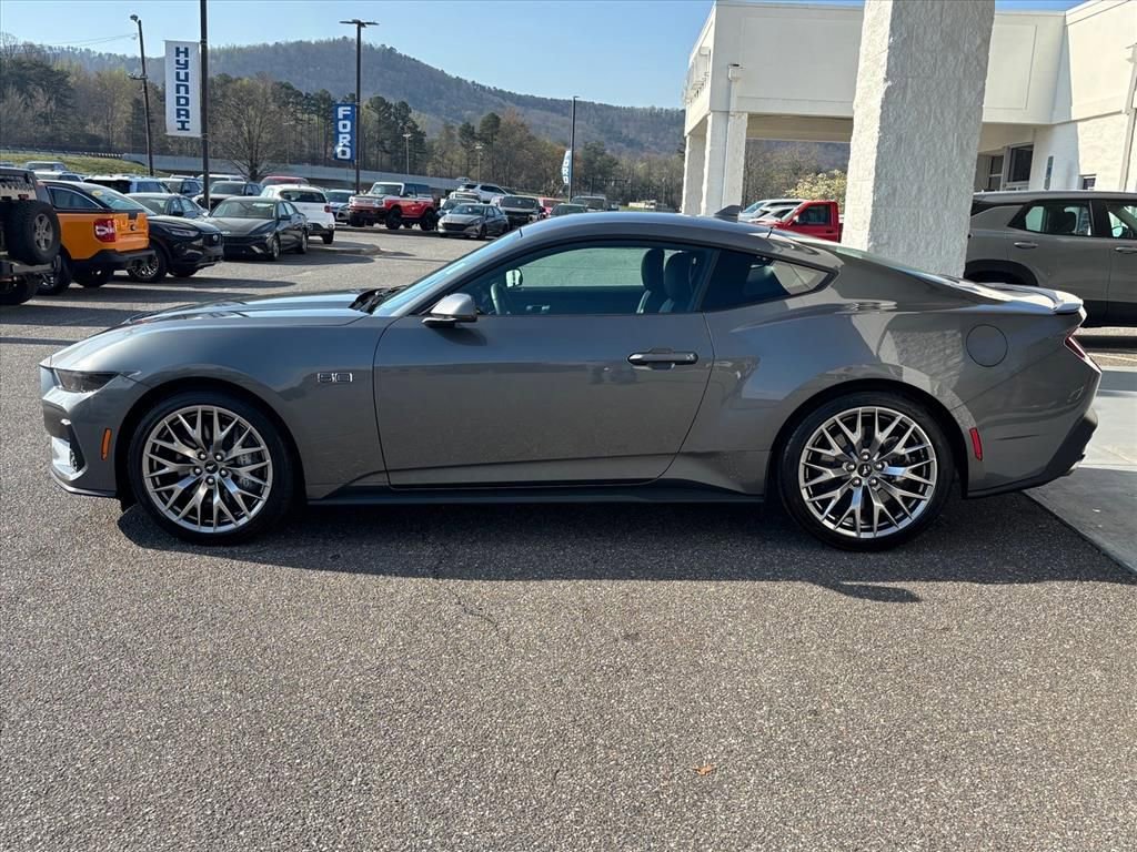 Used 2025 Ford Mustang GT Premium image 24