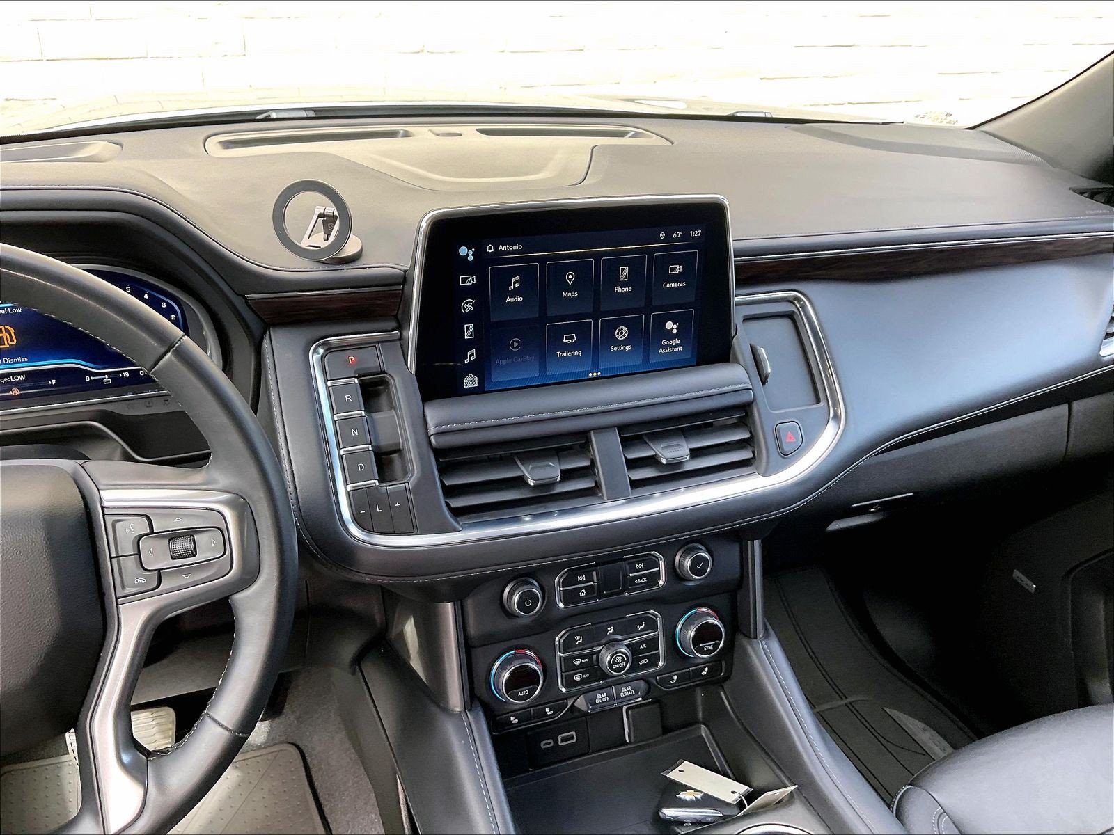 Used 2023 Chevrolet Tahoe Z71 w/ Z71 Off-Road Package AWD/4WD image 5