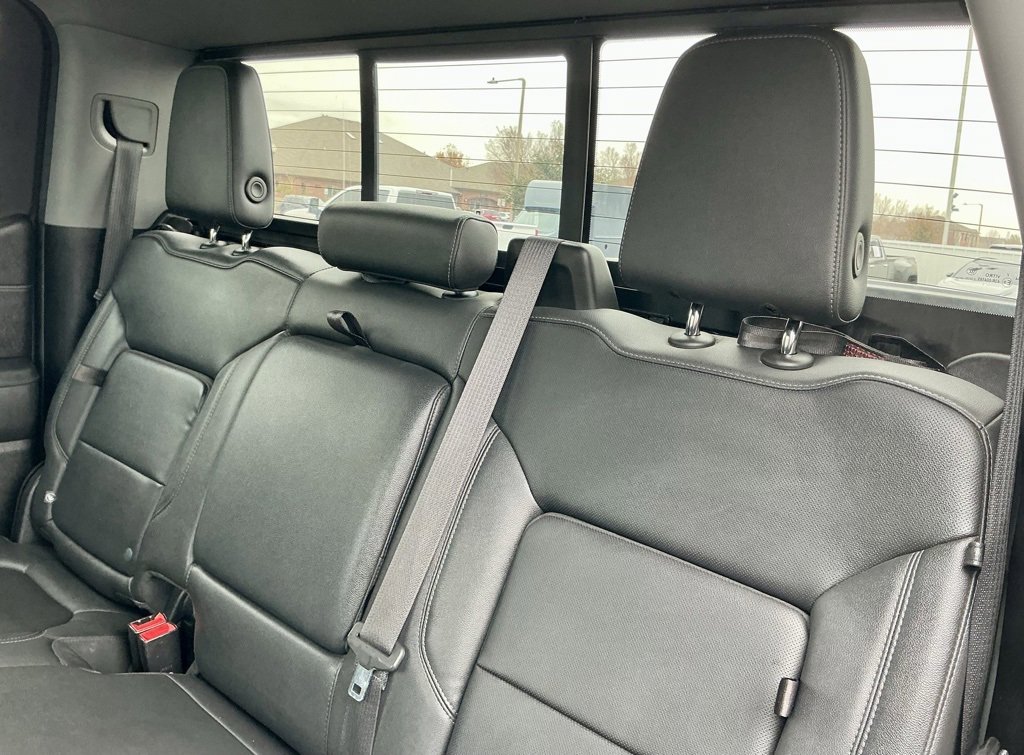 Used 2021 GMC Sierra 1500 SLT image 31