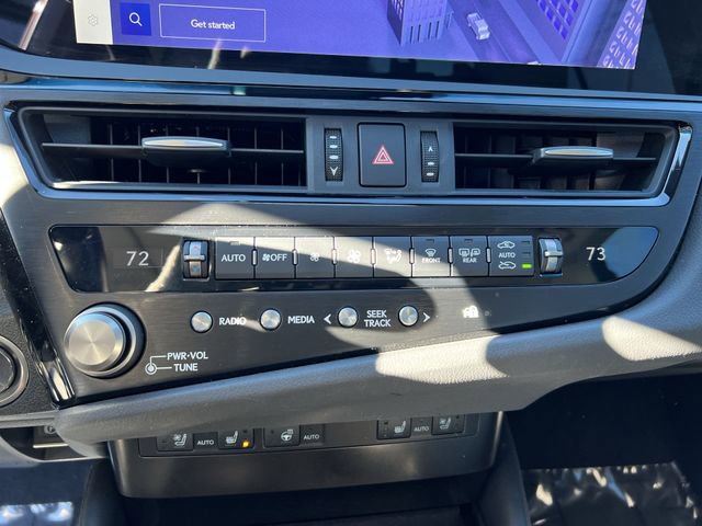 Used 2024 Lexus ES 300h w/ Premium Package image 17