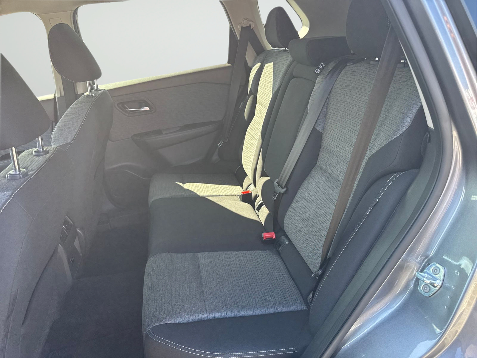 Certified 2022 Nissan Rogue SV FWD image 28