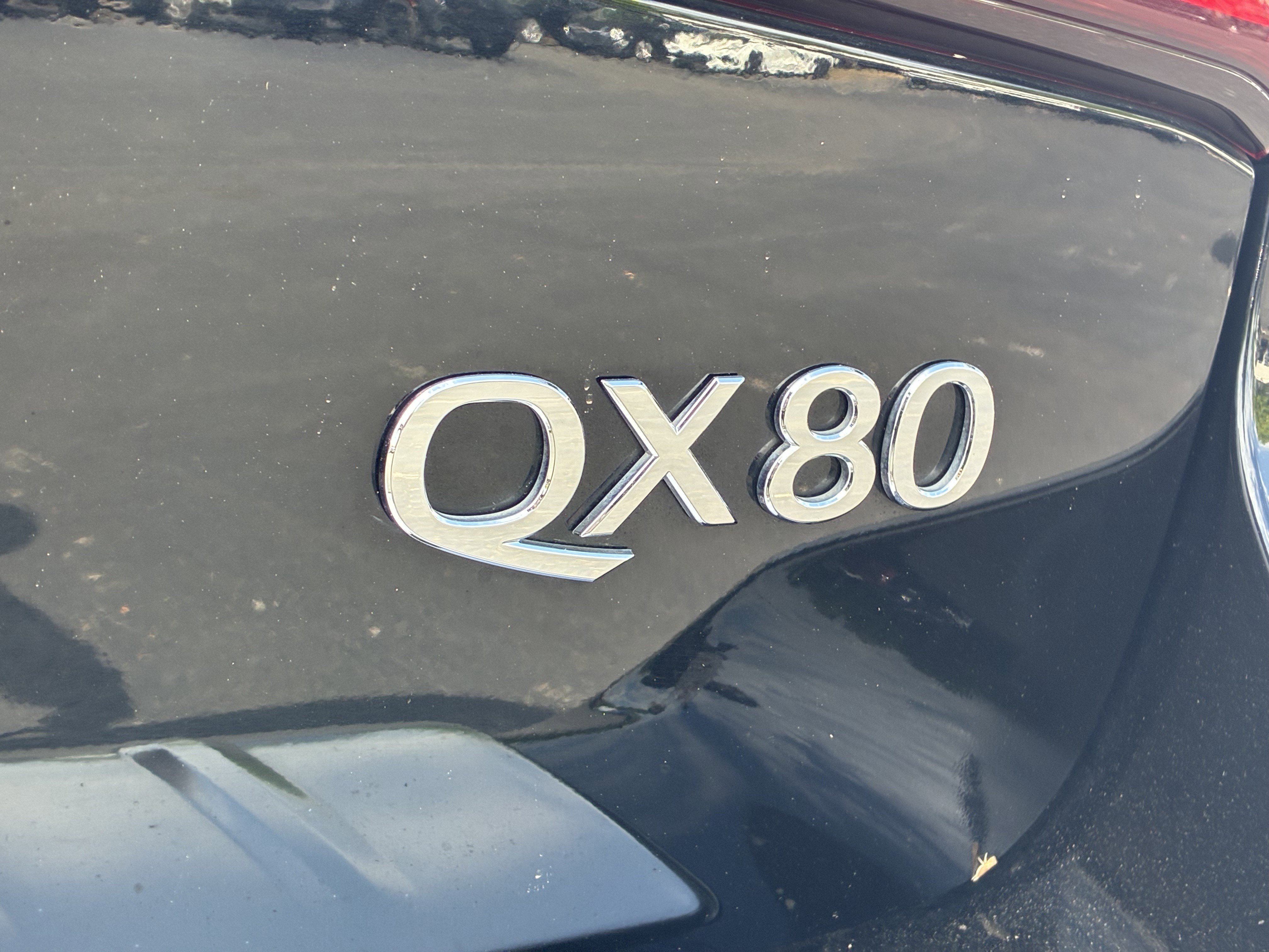 Used 2024 INFINITI QX80 Luxe w/ All-Season Package RWD image 11