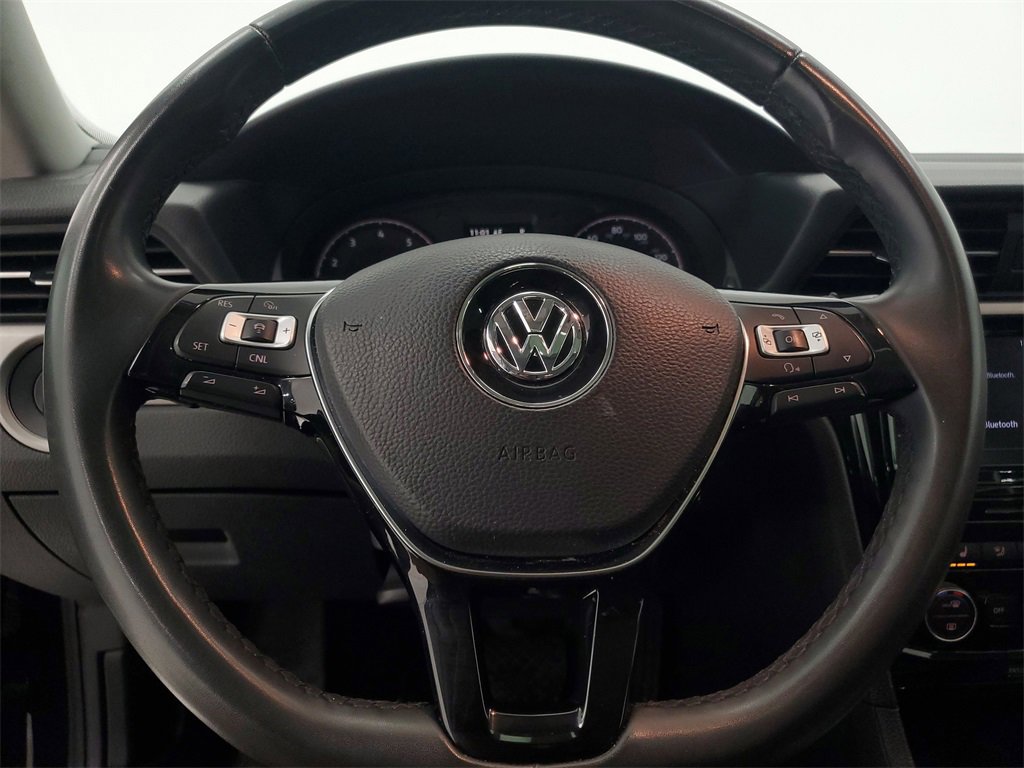 Used 2021 Volkswagen Passat 2.0T SE image 15