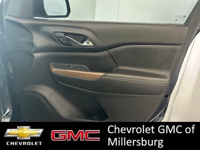 Used 2017 GMC Acadia SLE w/ Driver Alert Package I AWD/4WD image 20
