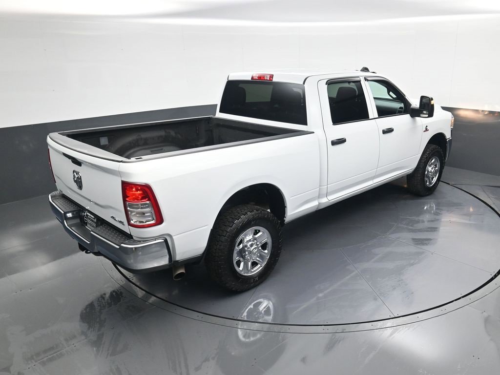 Used 2024 RAM 3500 Tradesman w/ Chrome Appearance Group image 31