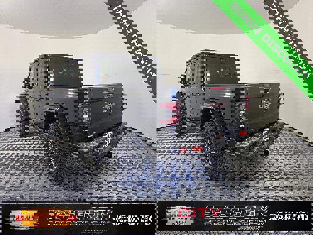 New 2025 Jeep Gladiator Mojave image 5