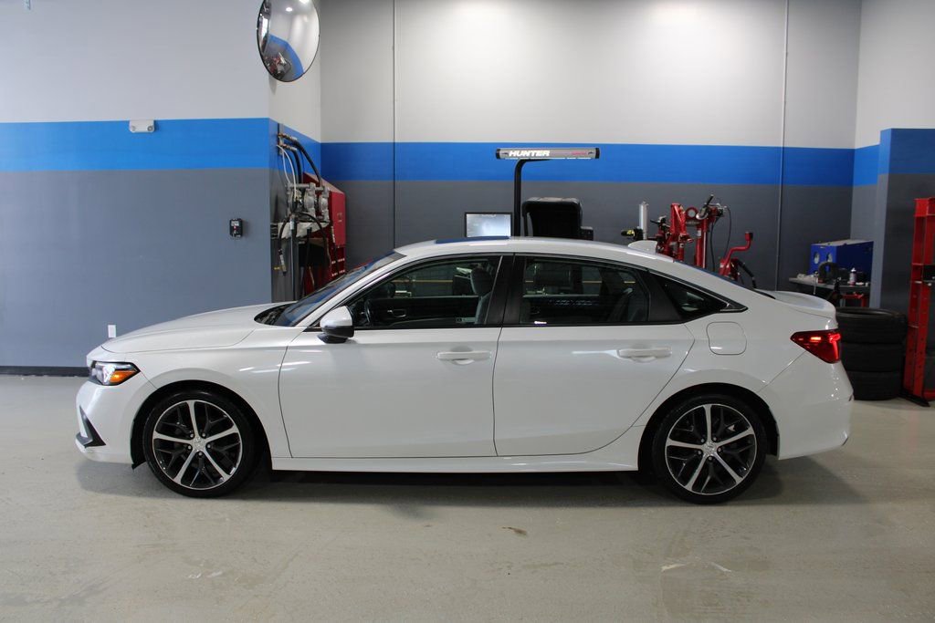 Used 2022 Honda Civic Touring image 16