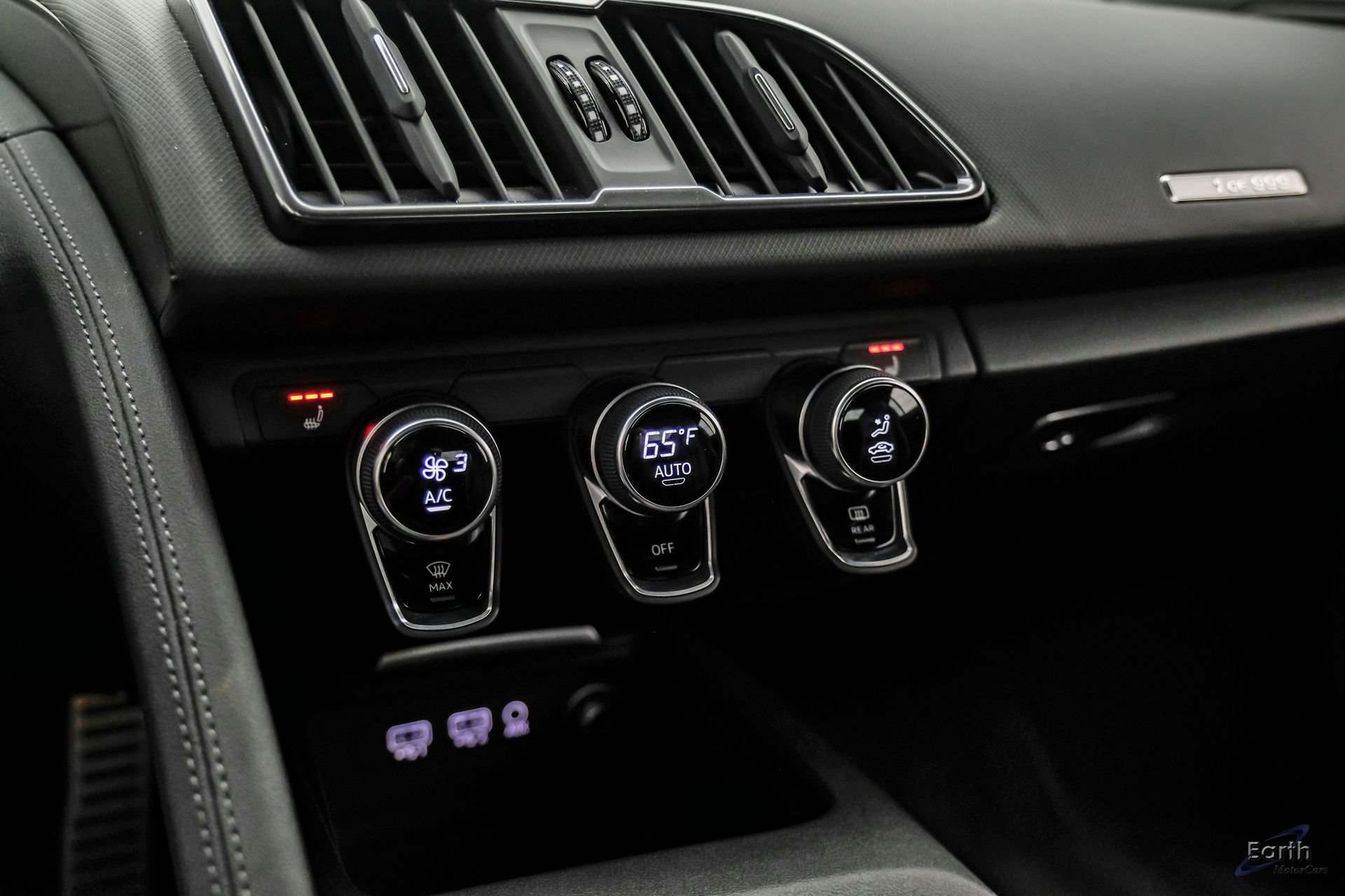 Used 2018 Audi R8 V10 RWD image 75