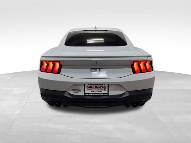 Used 2024 Ford Mustang GT Premium image 8