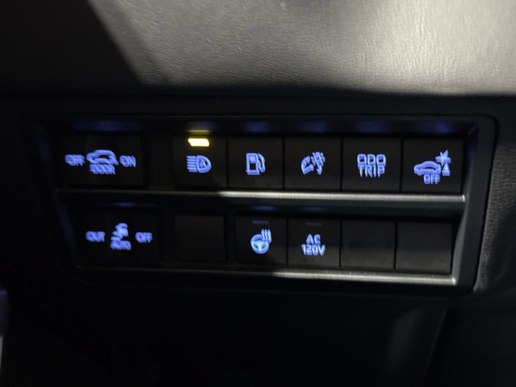 Used 2023 Toyota Sequoia Platinum AWD/4WD image 18