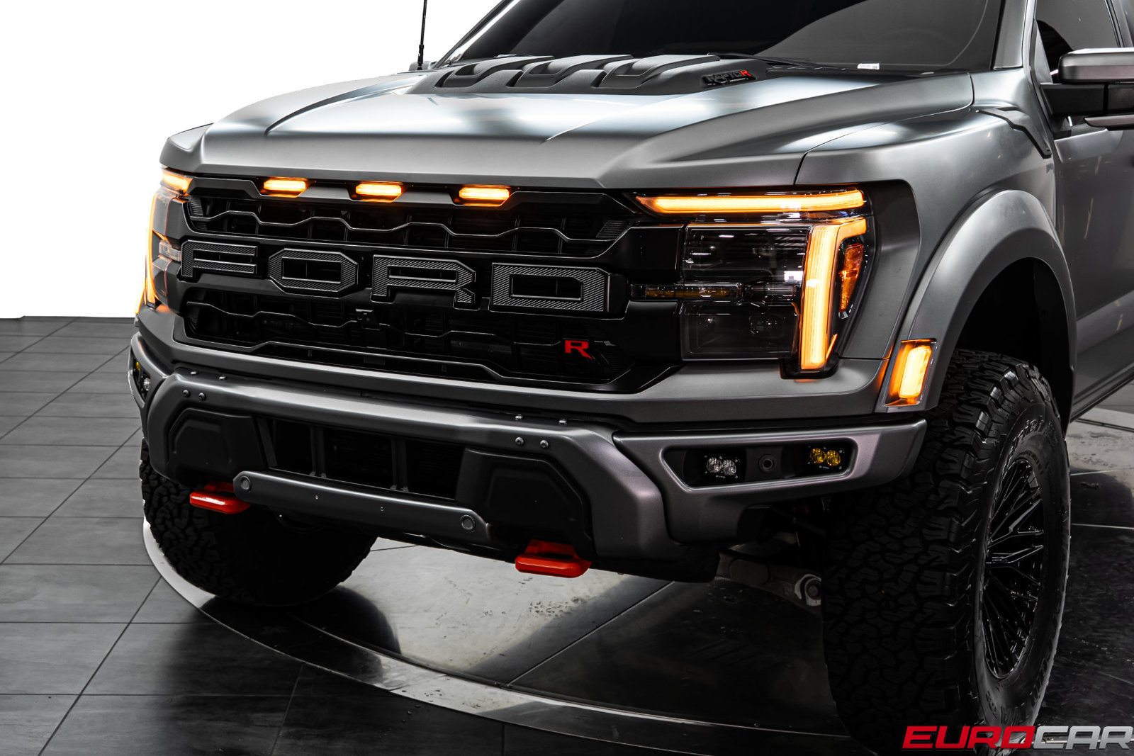 Used 2025 Ford F150 Raptor w/ Equipment Group 803A Raptor R AWD/4WD image 16