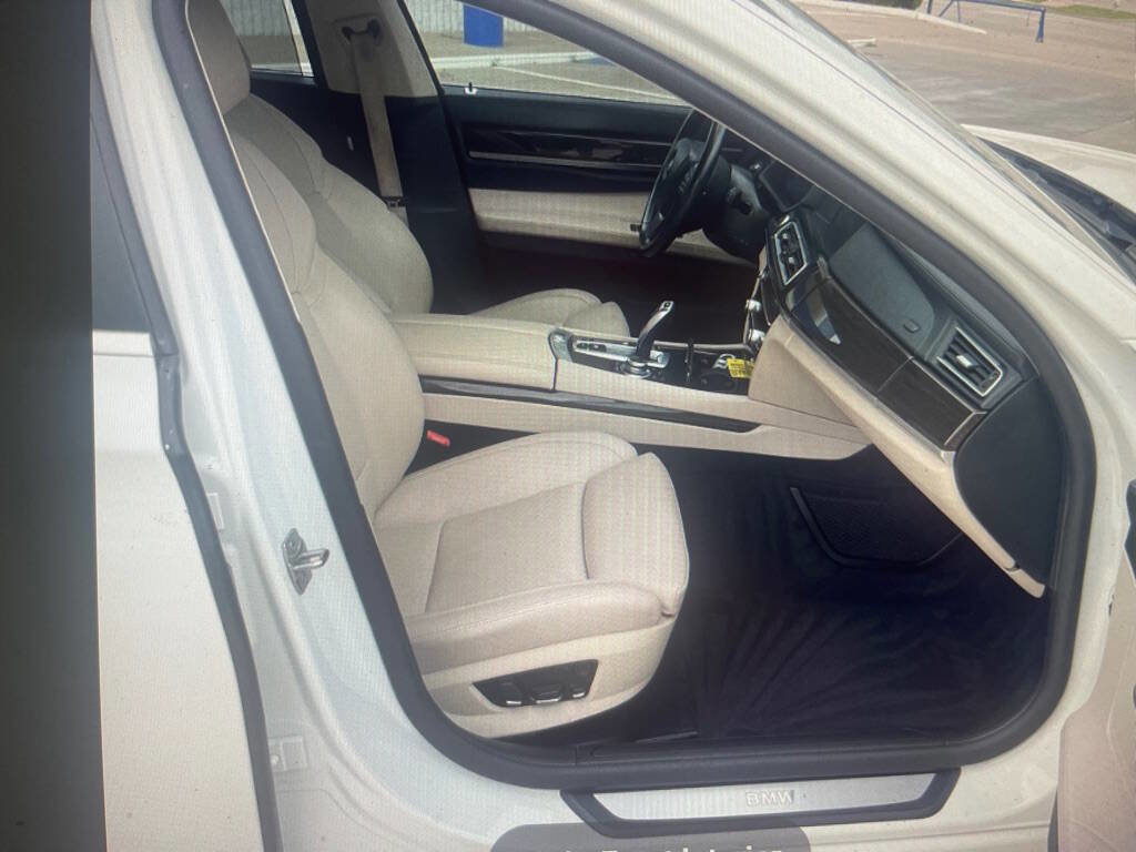 Used 2012 BMW 750Li image 8