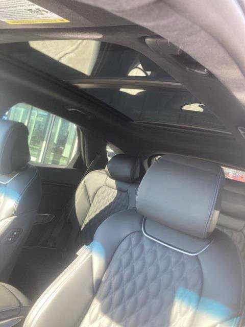 Used 2025 Genesis GV70 3.5T Sport w/ Sport Advanced Package image 23