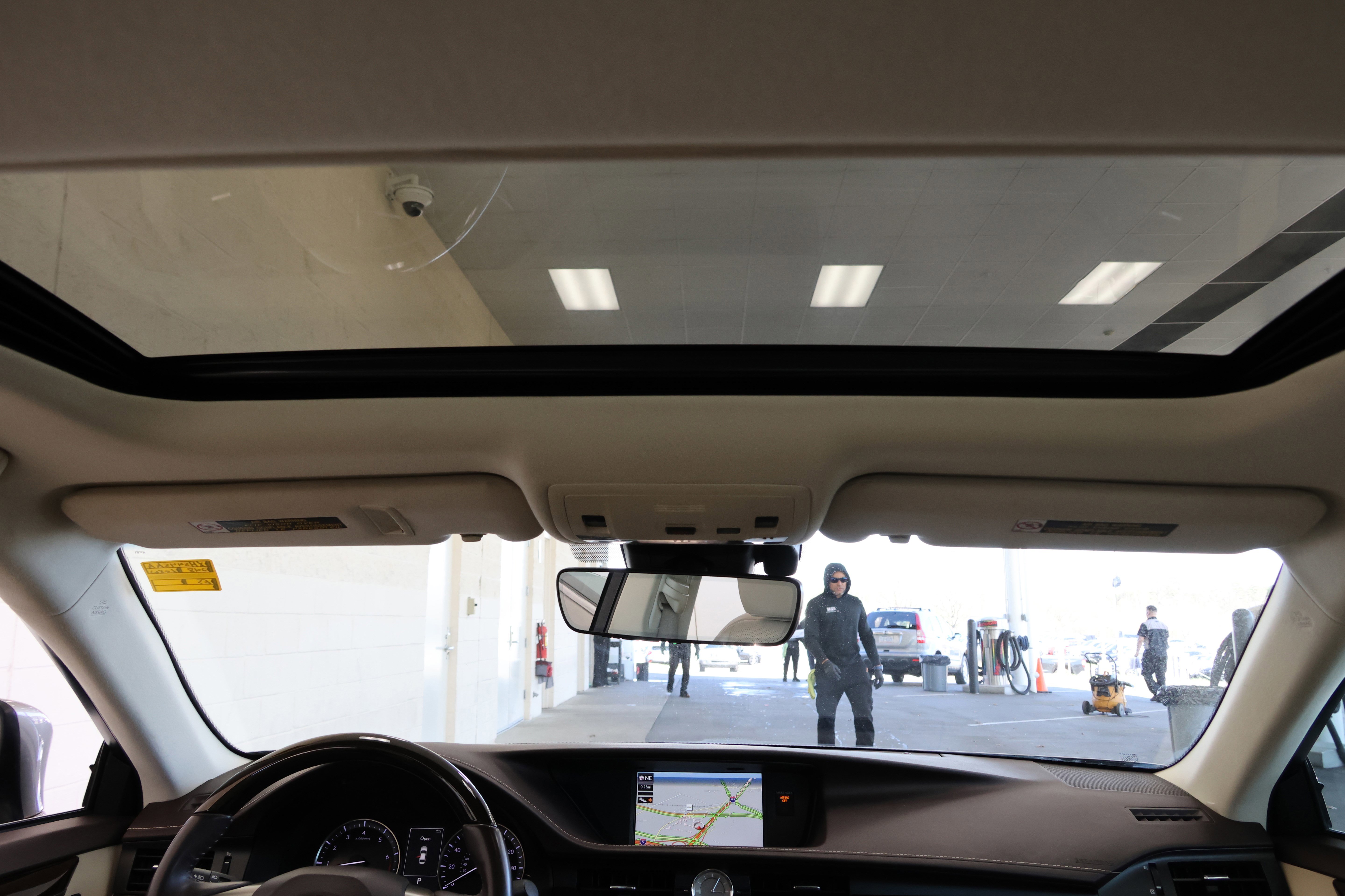 Used 2018 Lexus ES 350 350 w/ Luxury Package w/Wood Trim image 33