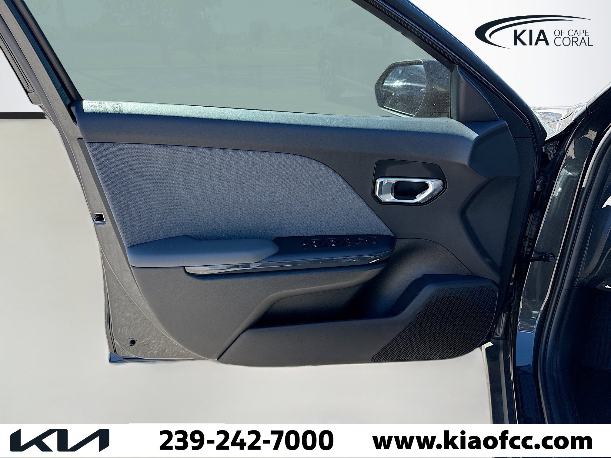 New 2025 Kia K4 EX image 20