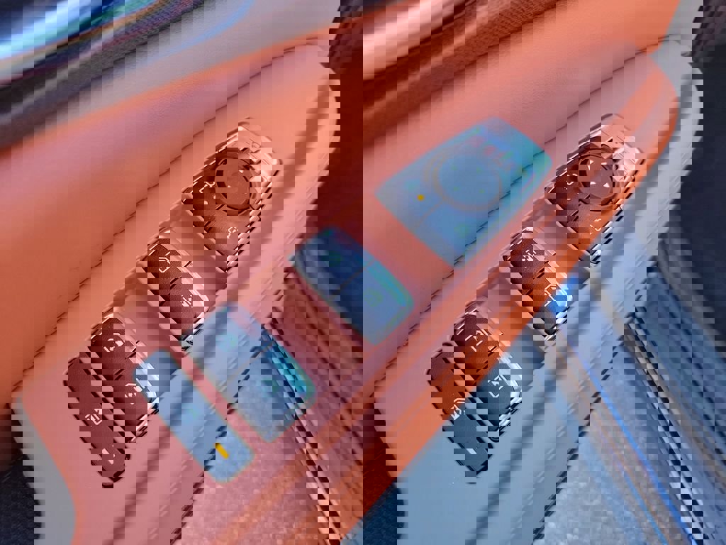 New 2026 Kia Carnival EX FWD image 21