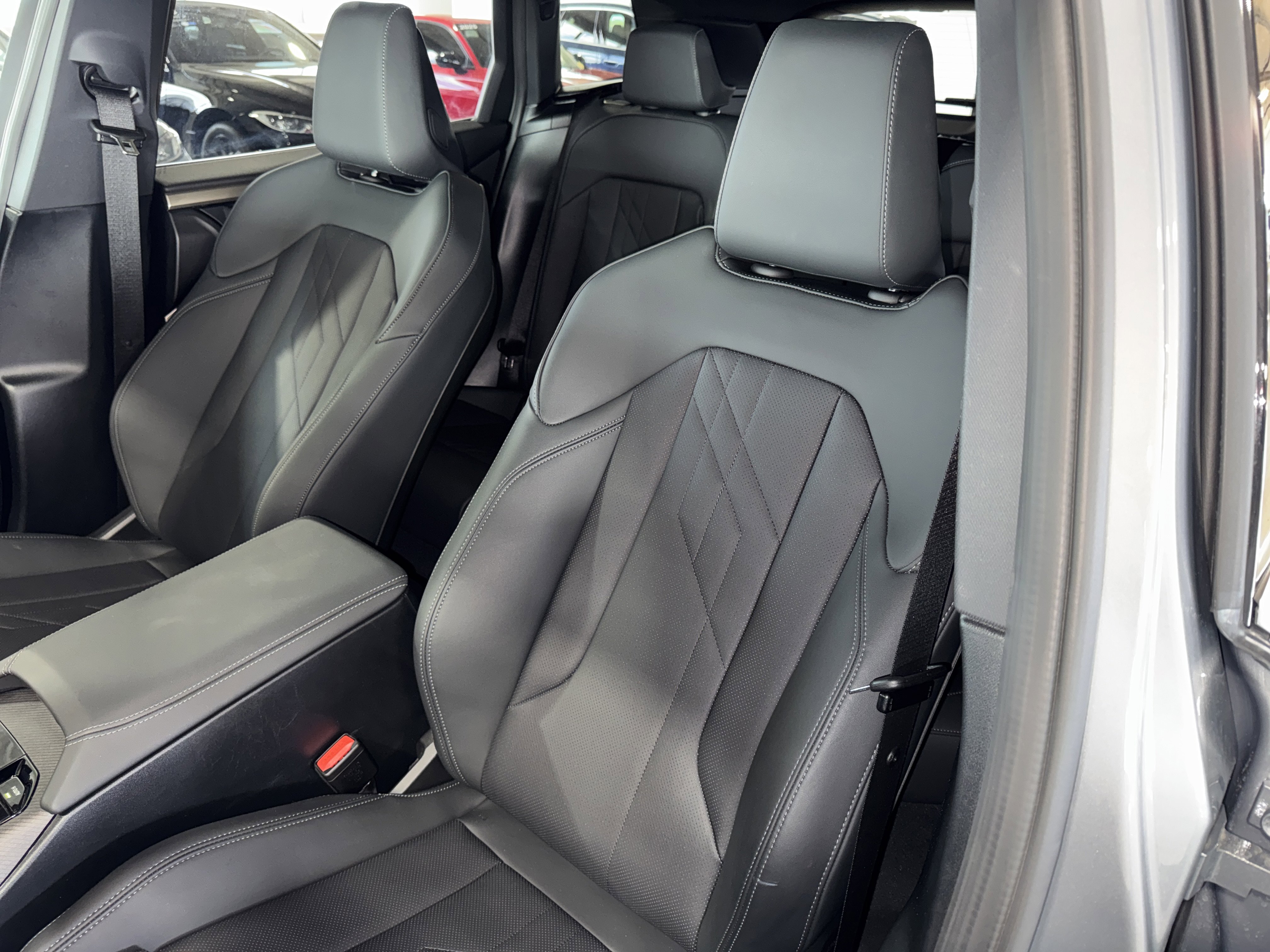 Certified 2025 BMW X3 xDrive30i w/ Premium Package image 33