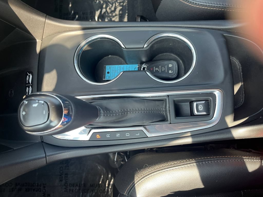 Used 2018 Chevrolet Equinox Premier FWD image 24