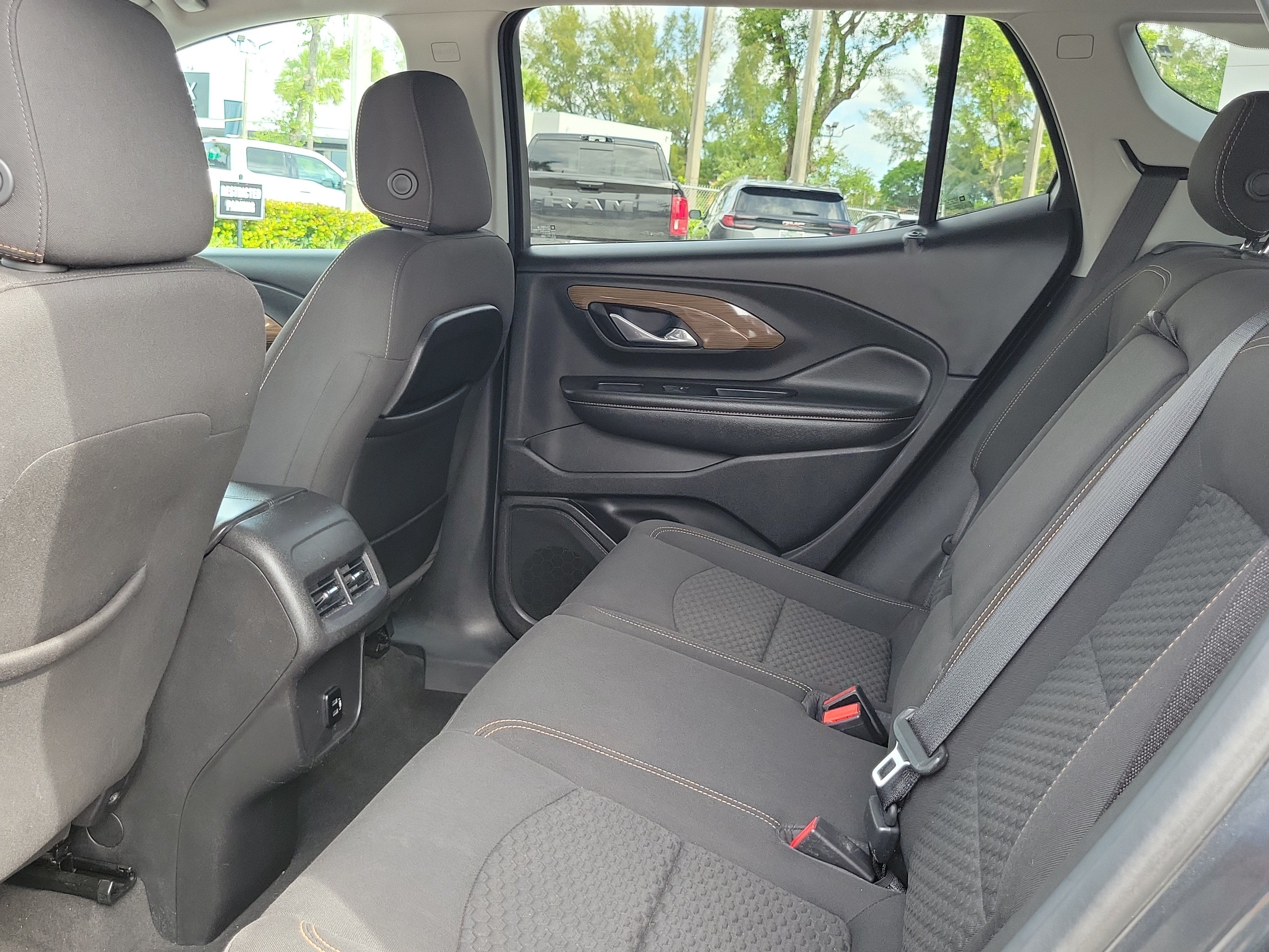 Used 2018 GMC Terrain SLE FWD image 12