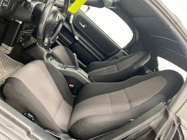 Used 2000 Toyota MR2 image 13