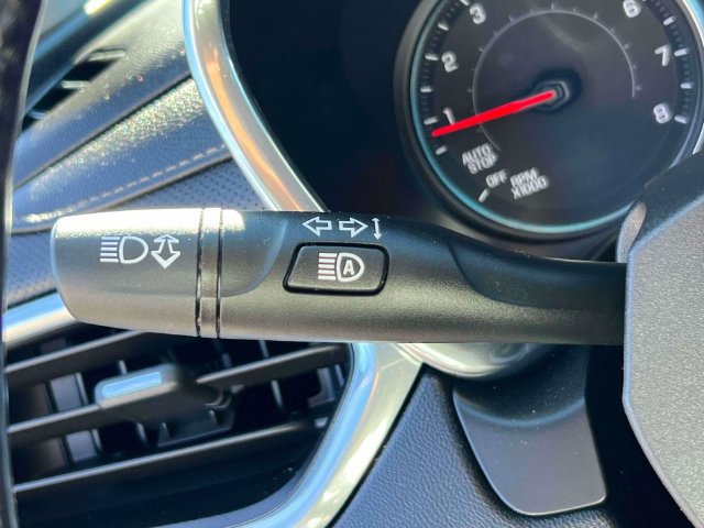 Used 2020 Chevrolet Equinox Premier AWD/4WD image 24