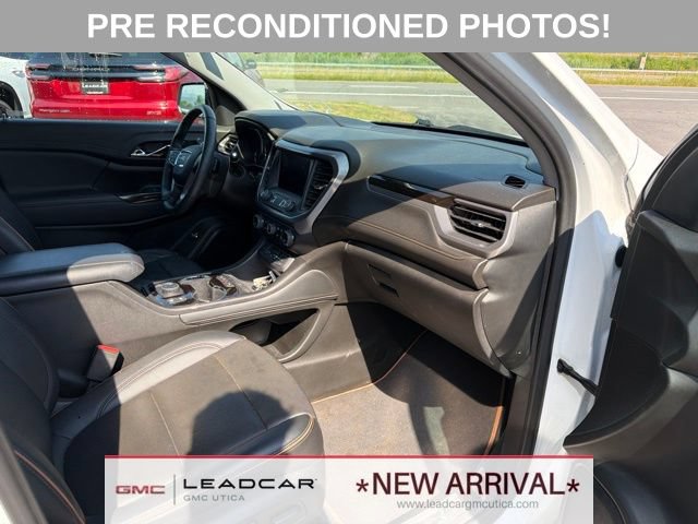 Used 2023 GMC Acadia AT4 w/ Technology Package AWD/4WD image 10
