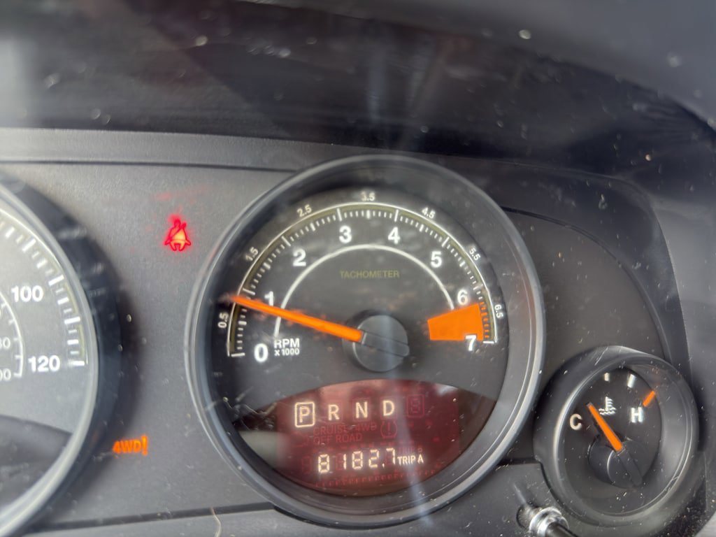 Used 2015 Jeep Patriot High Altitude AWD/4WD image 19