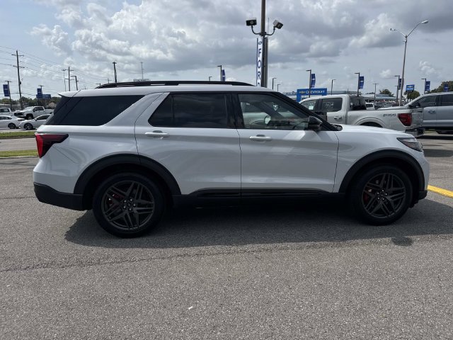 New 2026 Ford Explorer ST w/ Sun And Sound Package RWD image 4