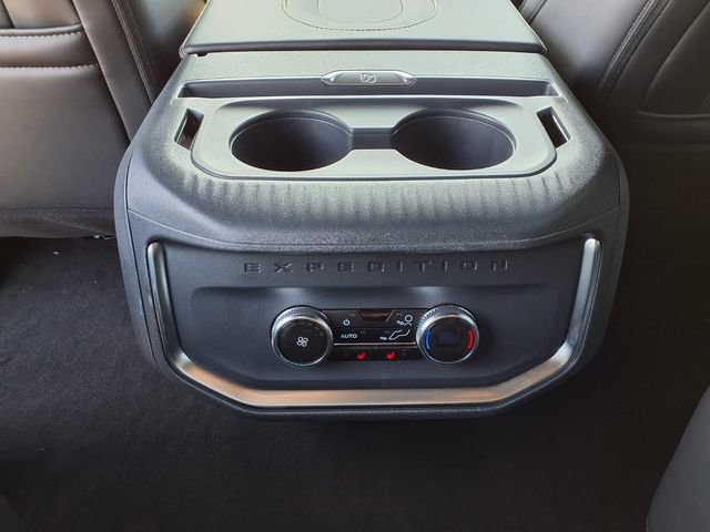 New 2026 Ford Expedition Max Platinum image 7