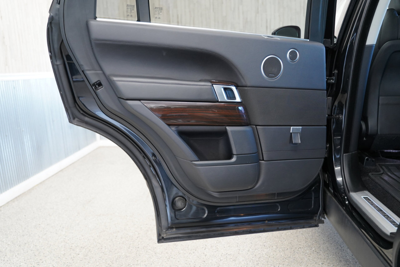 Used 2017 Land Rover Range Rover Long Wheelbase Supercharged image 36