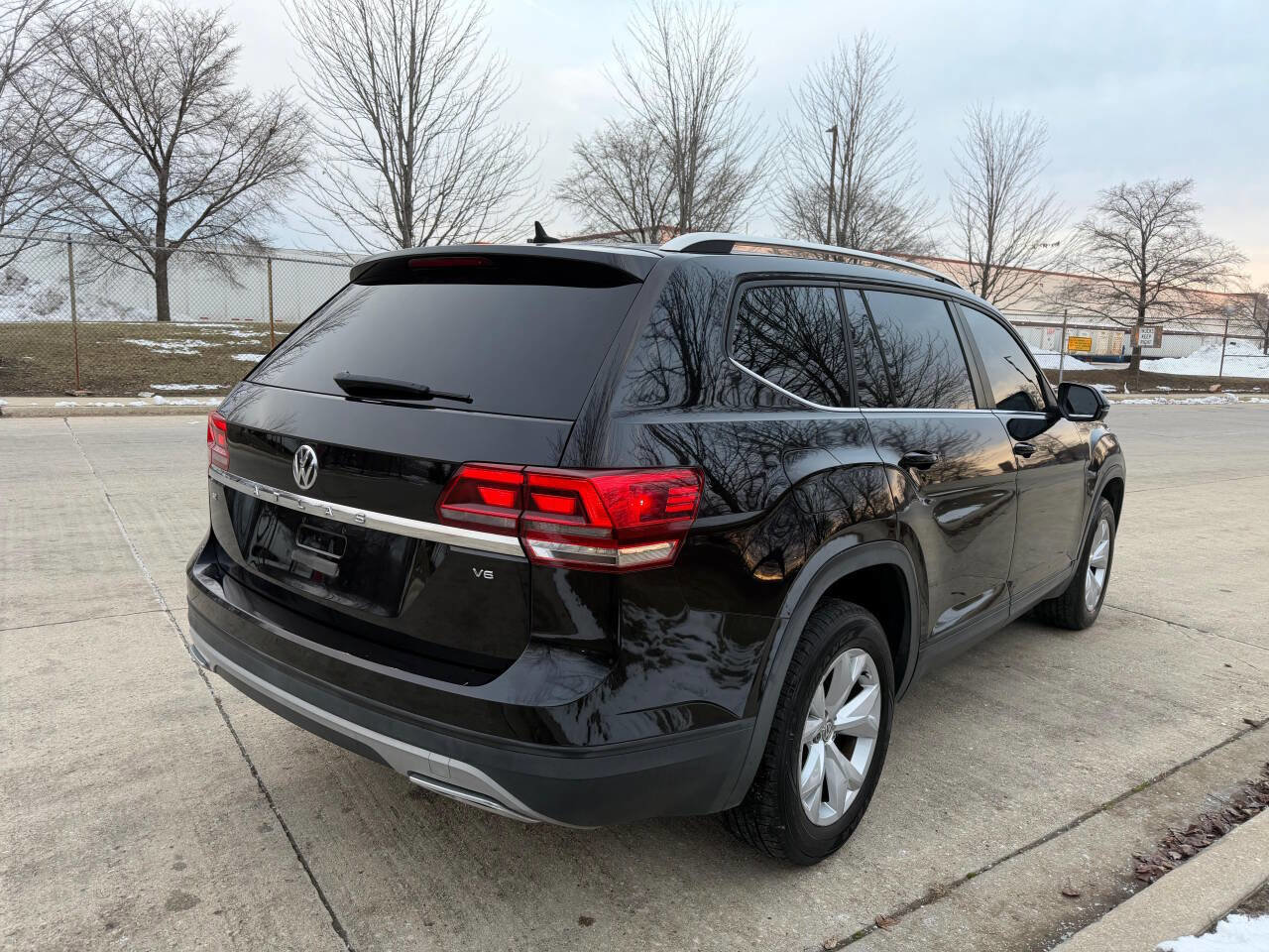 Used 2018 Volkswagen Atlas SE FWD image 21