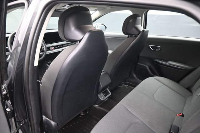 Used 2025 Kia K4 FWD image 2