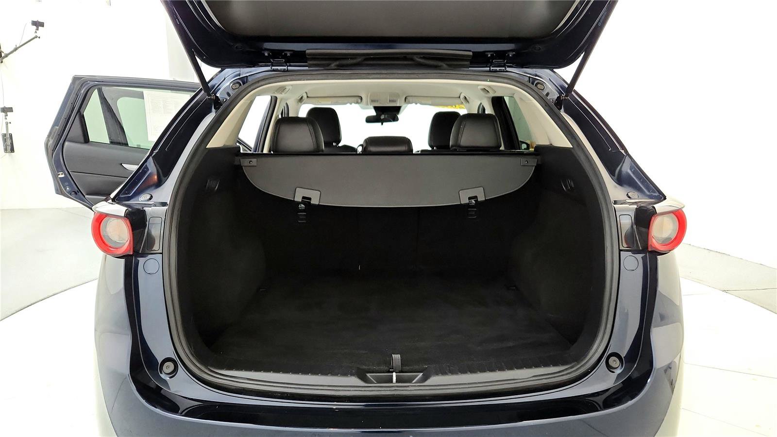 Used 2017 MAZDA CX-5 Touring image 32