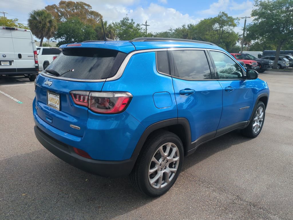 Used 2022 Jeep Compass Latitude w/ Sun and Sound Group image 6