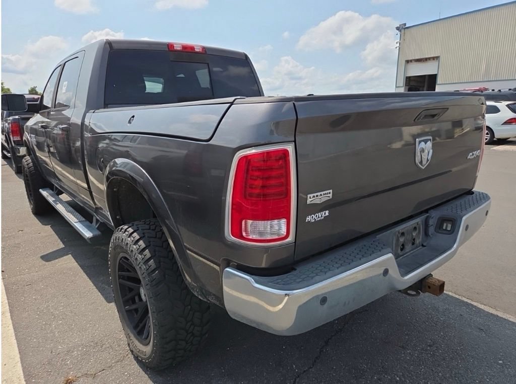 Used 2014 RAM 3500 Laramie w/ Convenience Group AWD/4WD image 3