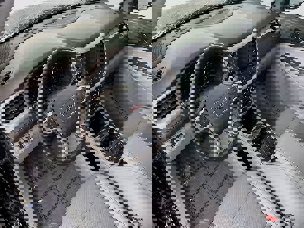 Used 2023 GMC Acadia SLT w/ Preferred Package image 2