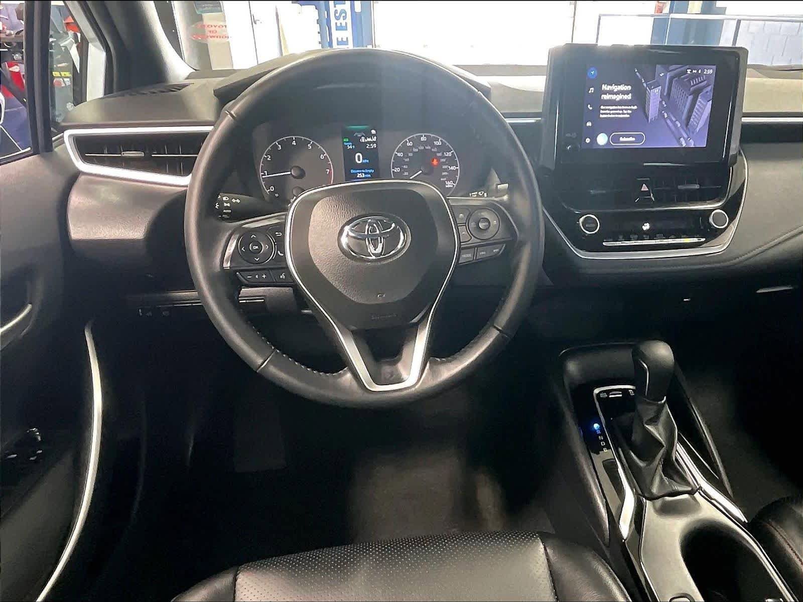 Certified 2025 Toyota Corolla SE FWD image 17