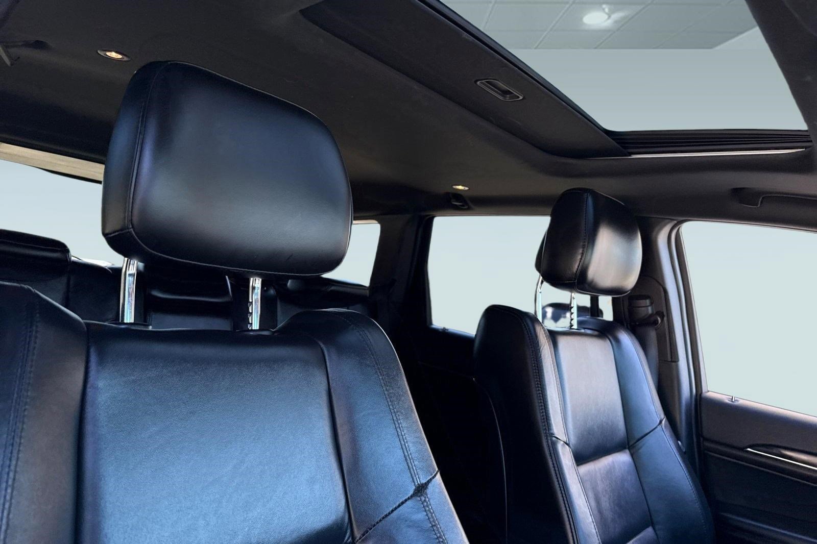 Used 2019 Jeep Grand Cherokee Limited image 14