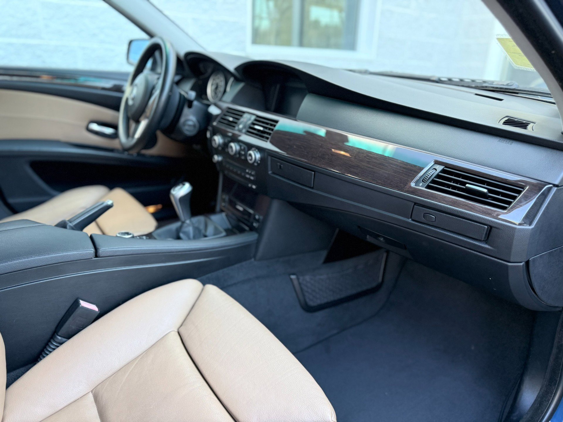 Used 2009 BMW 535i xDrive Wagon image 35