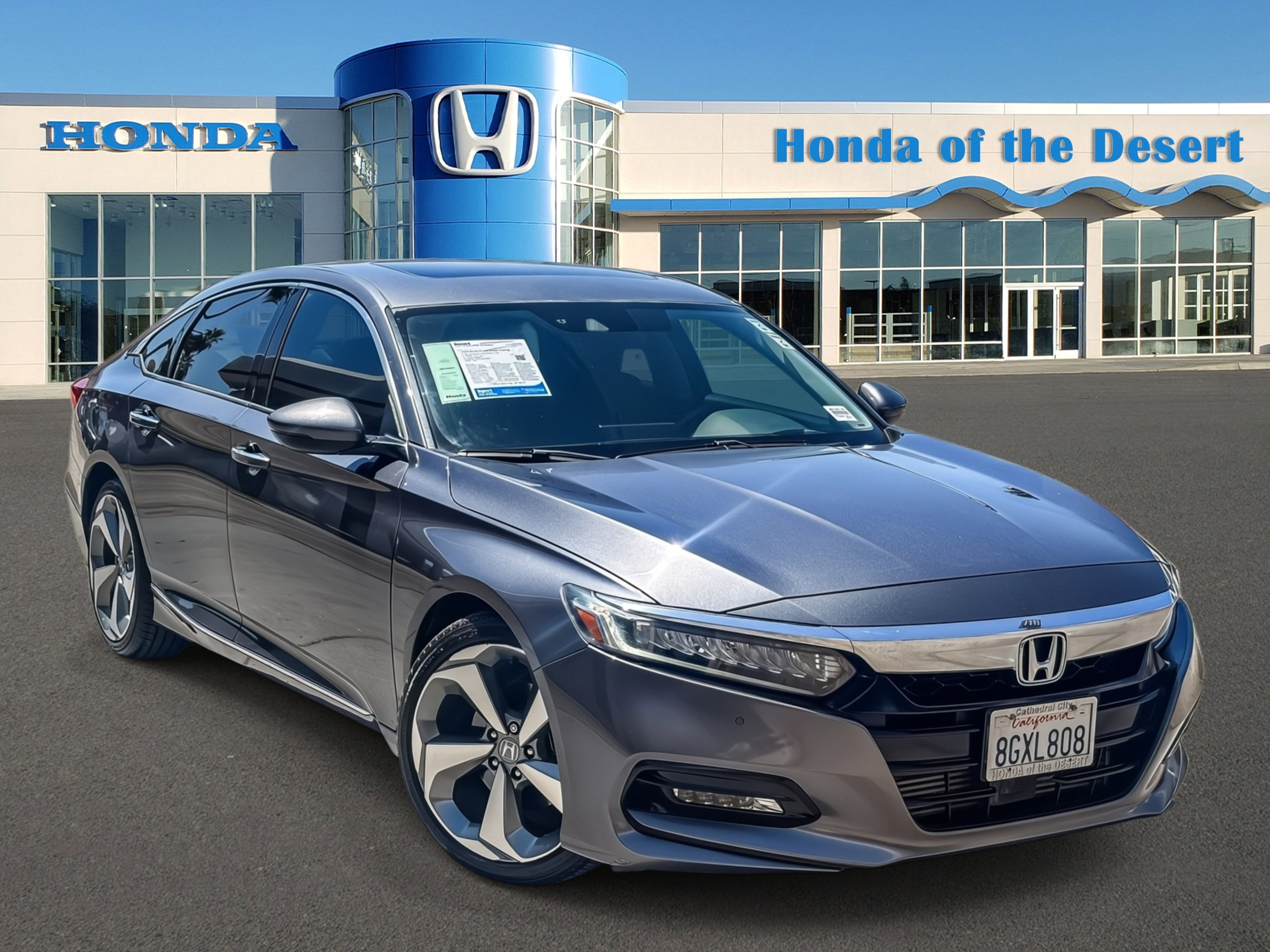 Used 2018 Honda Accord Touring image 1