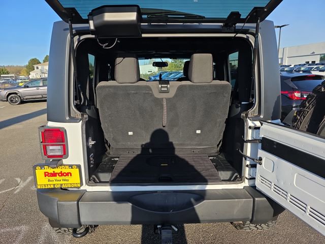 Used 2018 Jeep Wrangler Rubicon w/ Power Convenience Group image 14