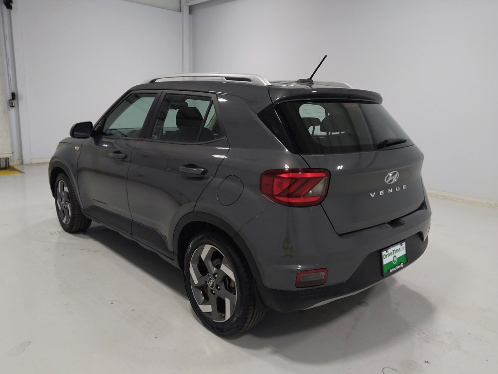 Used 2023 Hyundai Venue SEL FWD image 5