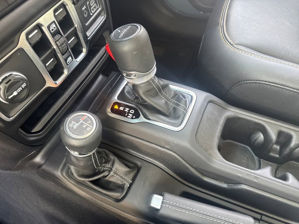 Used 2025 Jeep Gladiator Sport AWD/4WD image 18