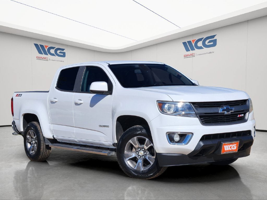 Used 2017 Chevrolet Colorado Z71 AWD/4WD image 2
