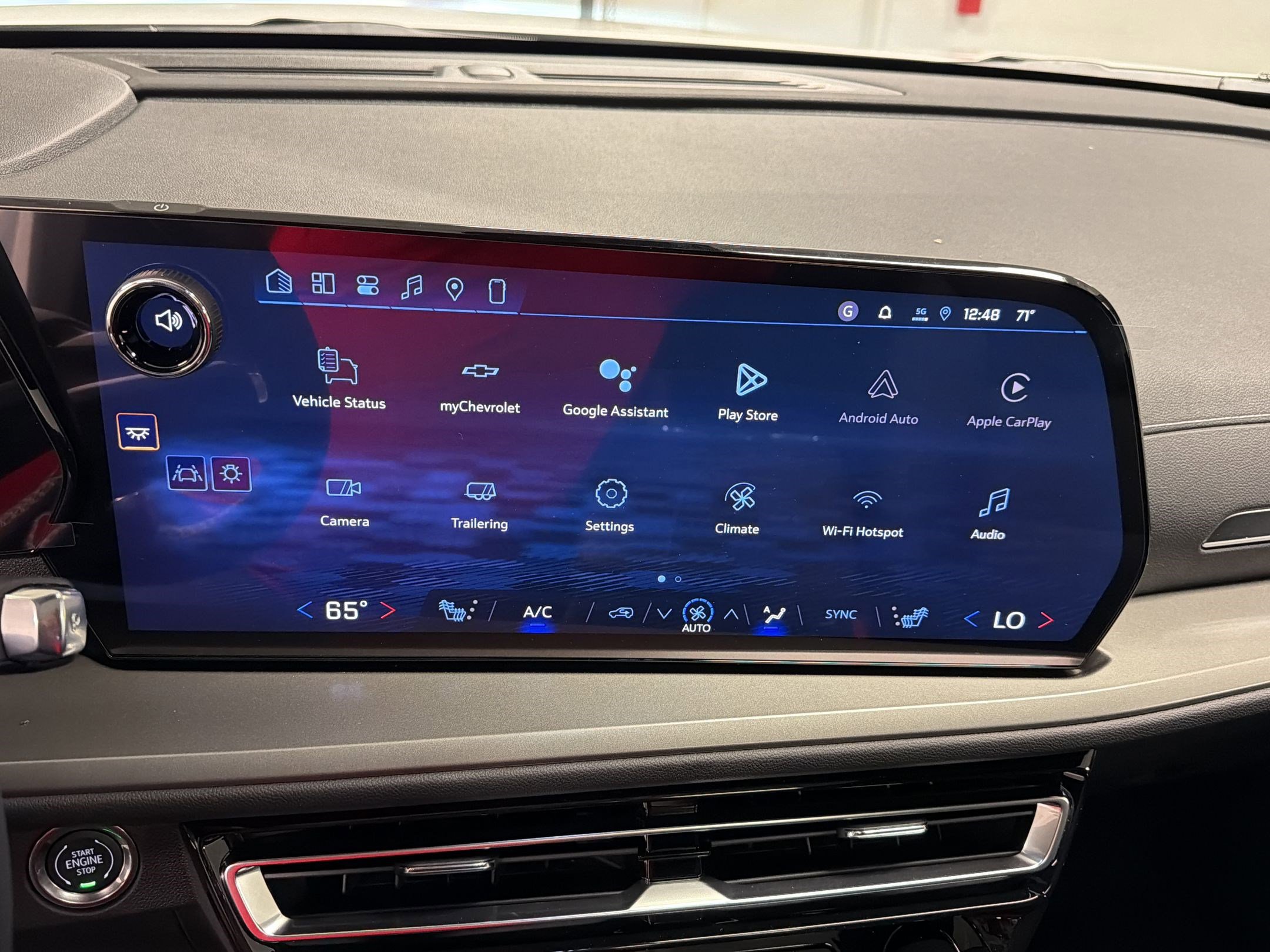 New 2026 Chevrolet Traverse LT w/ Sun and Wheel Package image 23