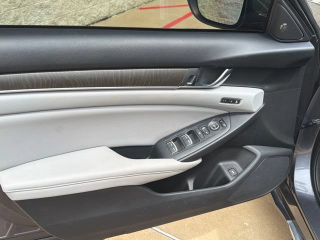 Used 2018 Honda Accord EX-L image 18
