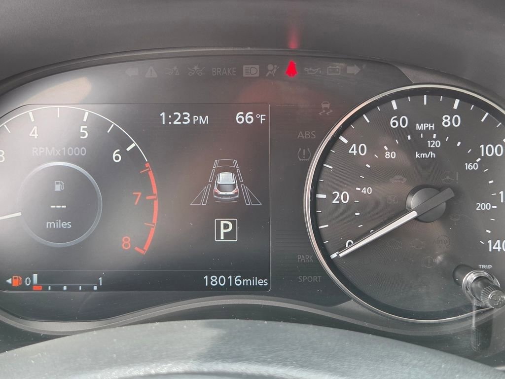 Used 2024 Nissan Kicks SR w/ SR Premium Package image 36