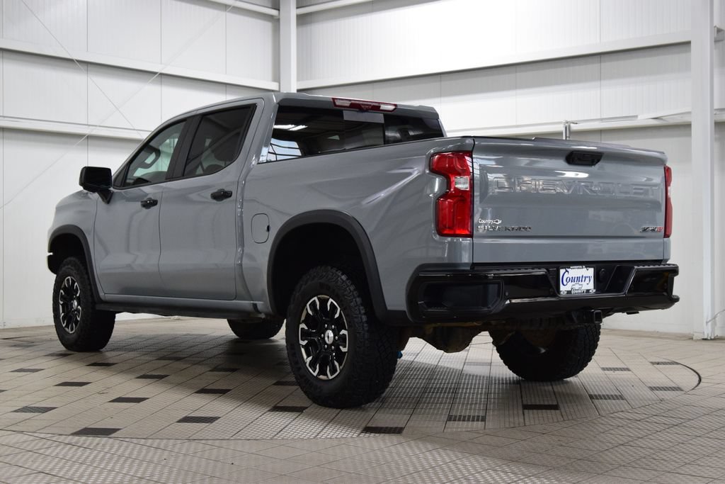 Used 2025 Chevrolet Silverado 1500 ZR2 w/ Technology Package AWD/4WD image 6